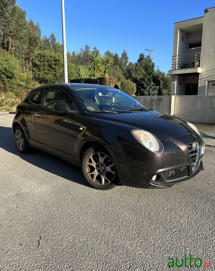 2011' Alfa Romeo MiTo photo #3