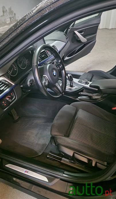 2014' BMW 320 photo #2