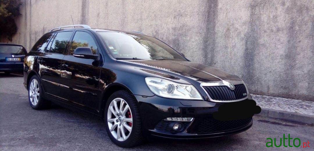 2011' Skoda Octavia Vrs photo #2