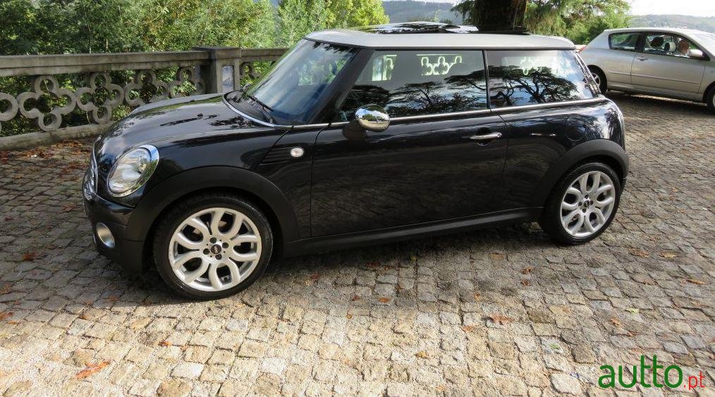 2008' MINI Cooper D photo #1