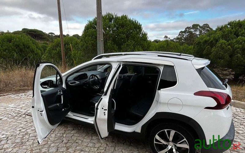 2016' Peugeot 2008 photo #6