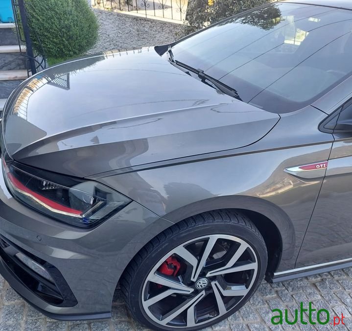 2019' Volkswagen Polo photo #2