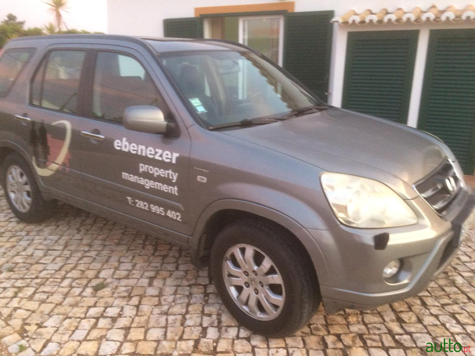 2005' Honda CR-V photo #2