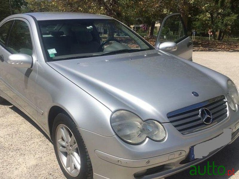 2001' Mercedes-Benz C-180 Sportcoupé photo #4