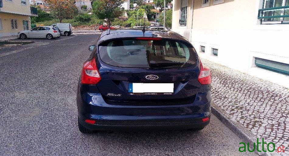 2012' Ford Focus photo #4