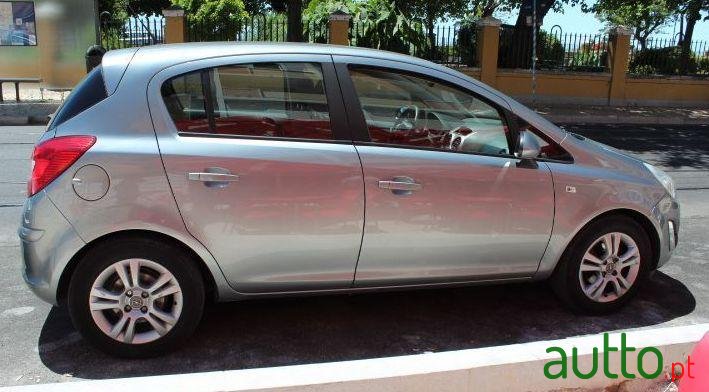 2013' Opel Corsa 1.2 Enjoy D photo #4