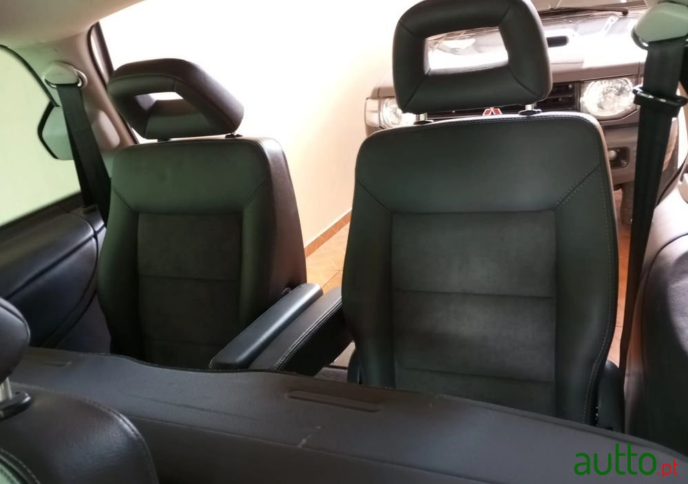 2006' SEAT Alhambra Sport photo #4