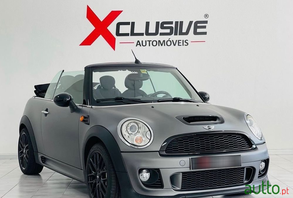 2010' MINI Cooper photo #1