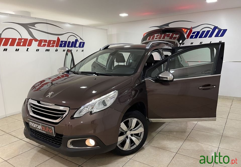 2014' Peugeot 2008 photo #6