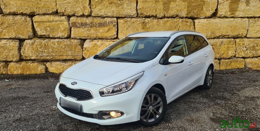 2014' Kia Ceed Sw photo #1