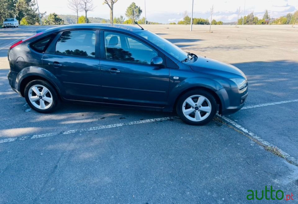 2007' Ford Focus photo #5