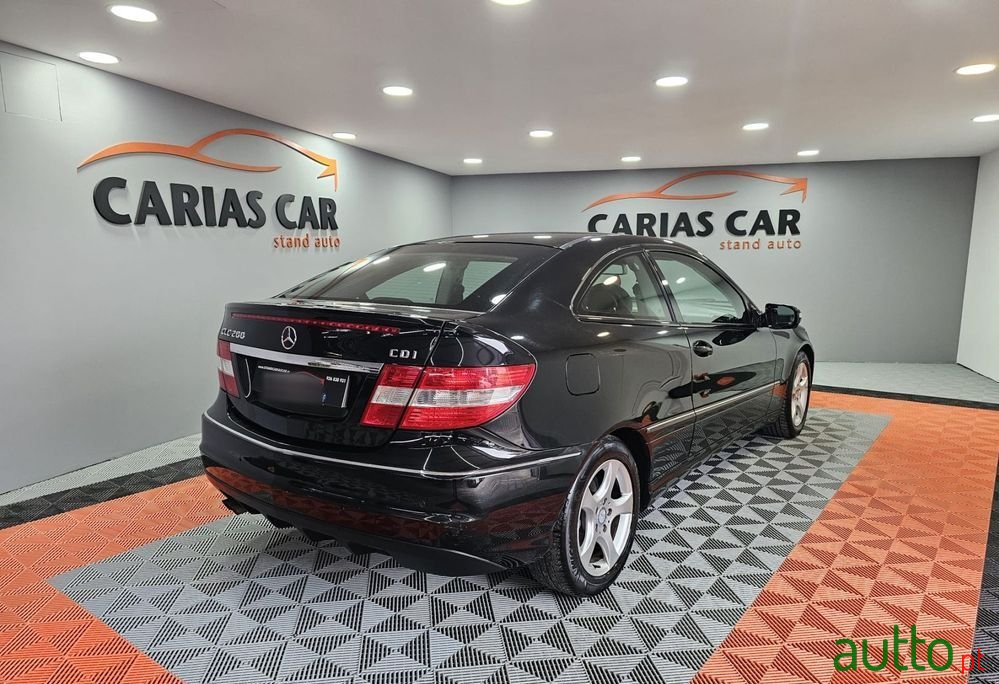 2010' Mercedes-Benz Classe Cdi photo #6