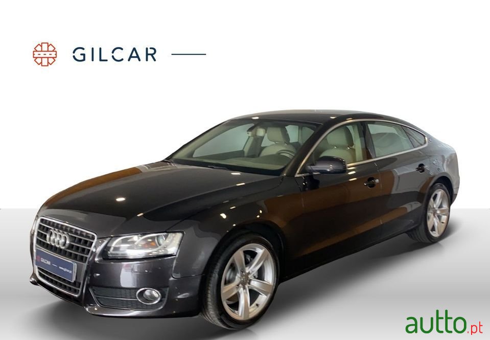 2011' Audi A5 Sportback photo #1