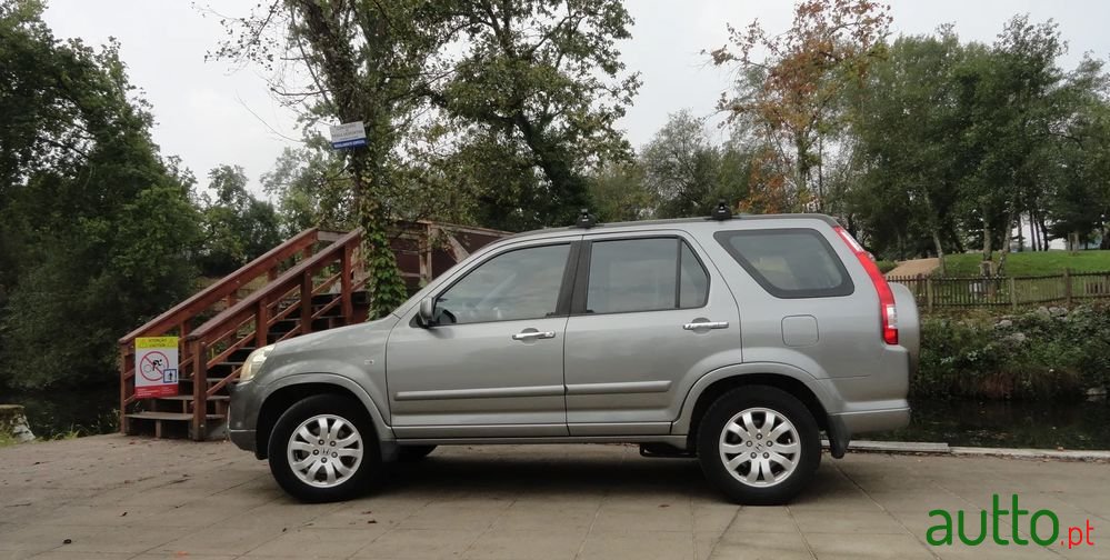 2004' Honda CR-V photo #5