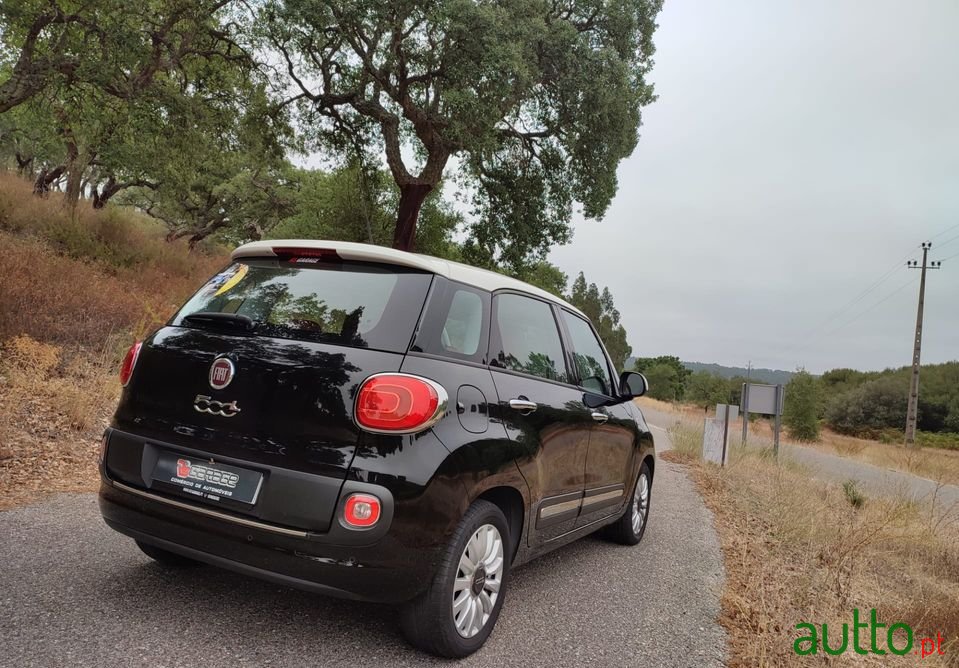2013' Fiat 500L photo #5