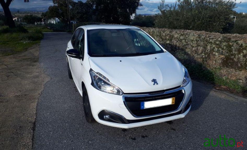 2016' Peugeot 208 photo #4
