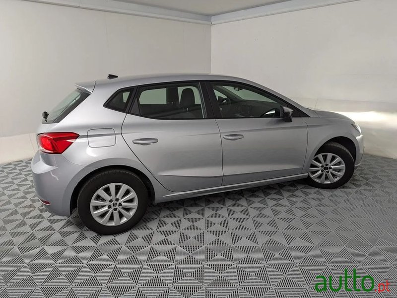 2022' SEAT Ibiza 1.0 Tsi Style Dsg photo #6