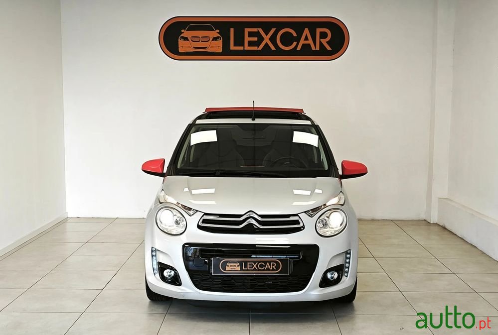 2018' Citroen C1 1.2 Vti Shine photo #3