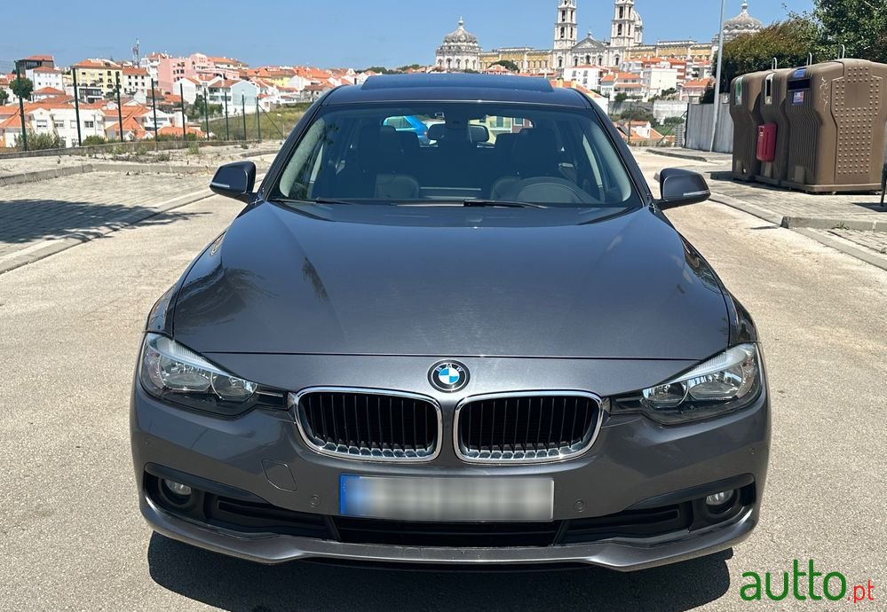 2017' BMW 320 D Touring Advantage Auto photo #4