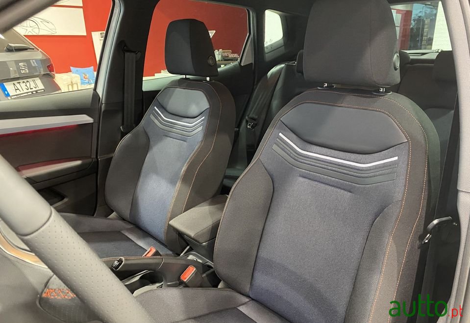2022' SEAT Arona photo #6