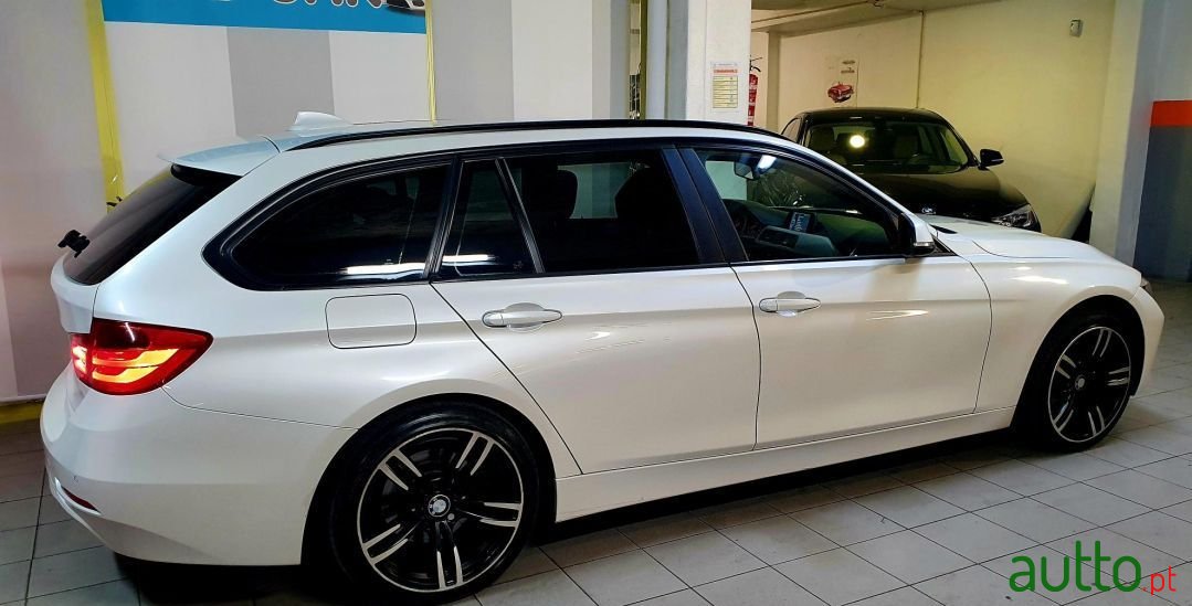 2013' BMW 318 photo #6