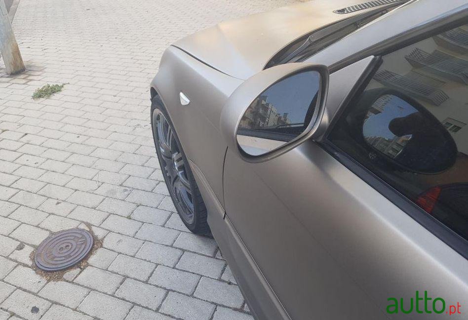 2003' BMW 330 E46 photo #2