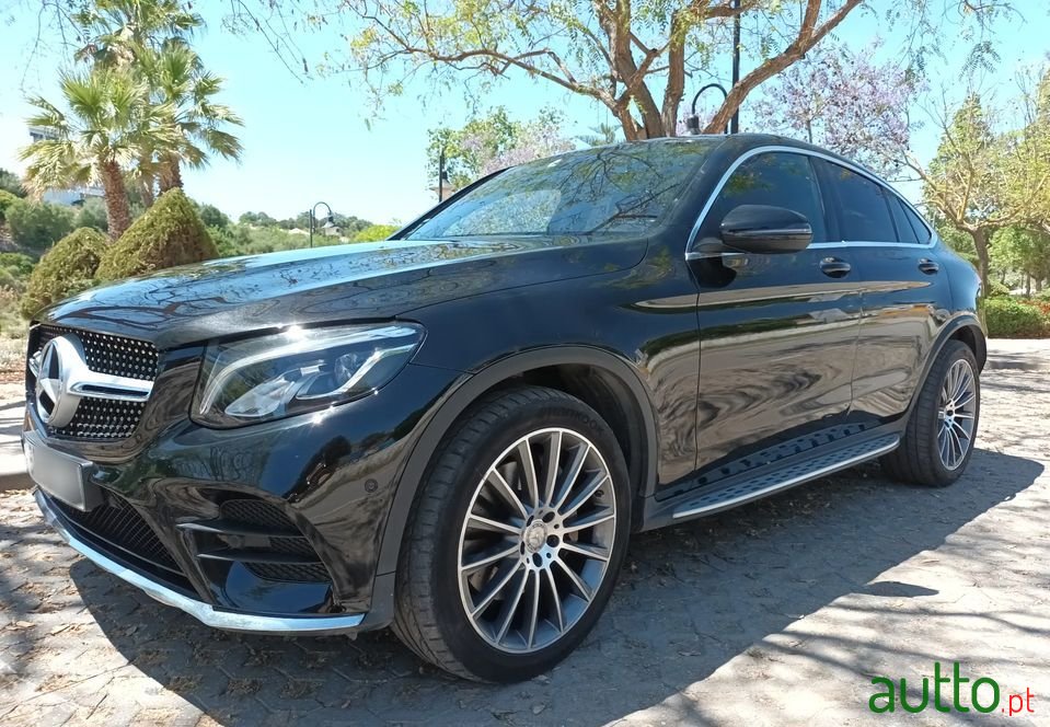 2016' Mercedes-Benz Glc-250 photo #2