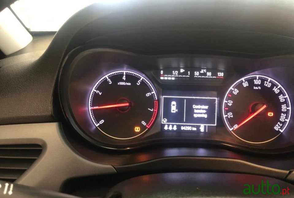 2017' Opel Corsa photo #3