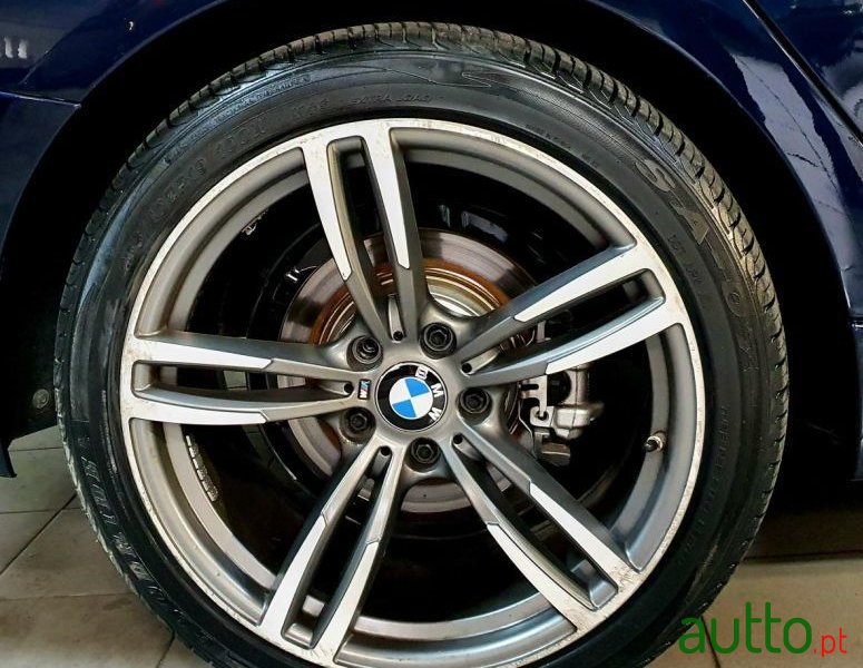 2015' BMW 318 Gran Turismo photo #4
