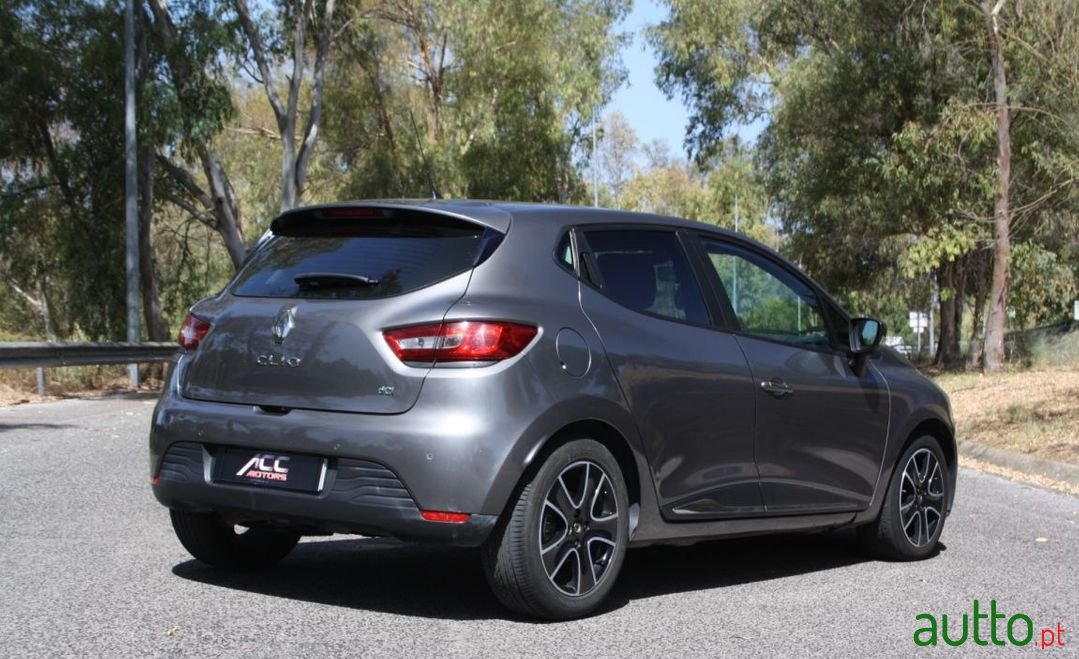 2016' Renault Clio photo #2