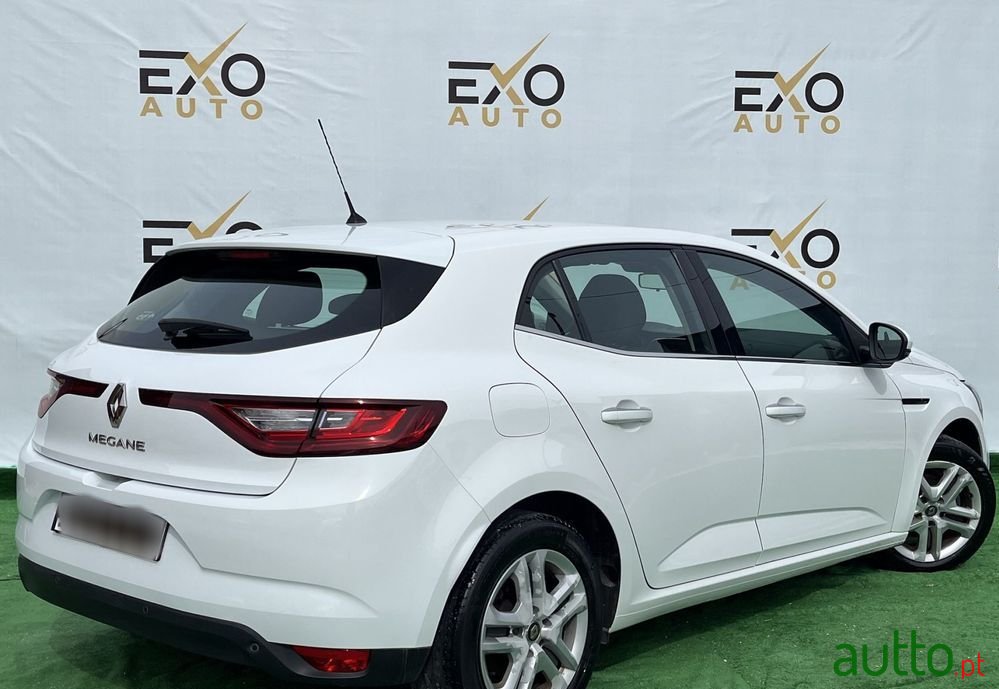 2019' Renault Megane photo #3