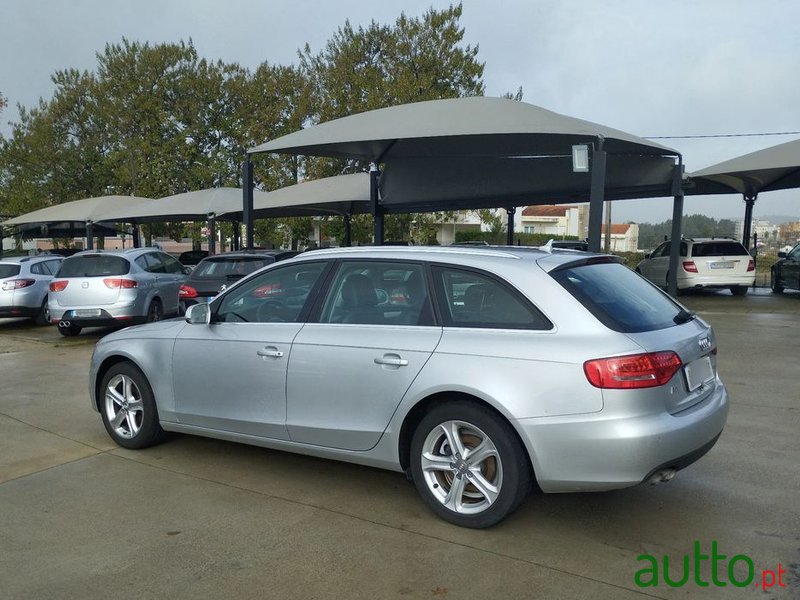 2010' Audi A4 Avant photo #4