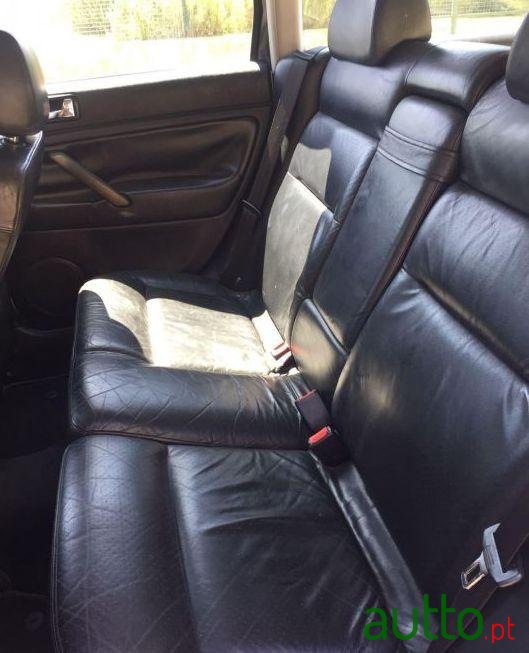 2000' Volkswagen Passat Variant photo #1