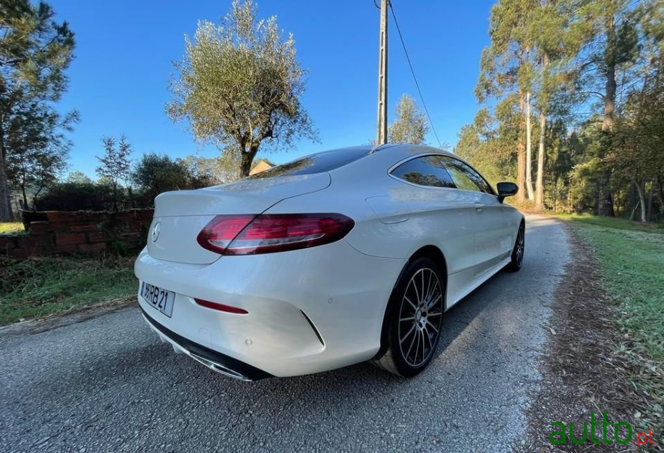 2016' Mercedes-Benz C-250 photo #3