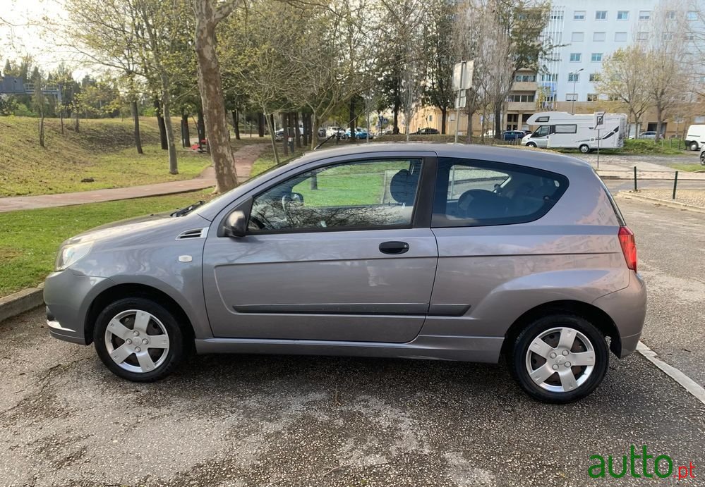 2010' Chevrolet Aveo 1.2 L photo #3