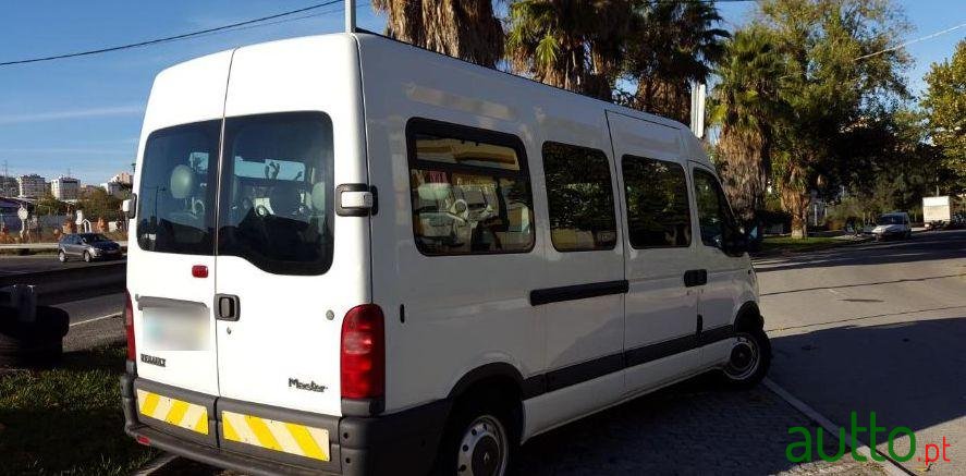 2002' Renault Master Com Lugares photo #2