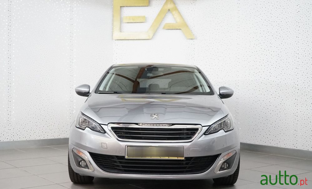 2015' Peugeot 308 1.6 E-Hdi Allure photo #3