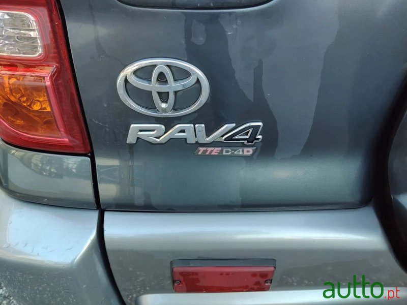 2005' Toyota RAV4 photo #4