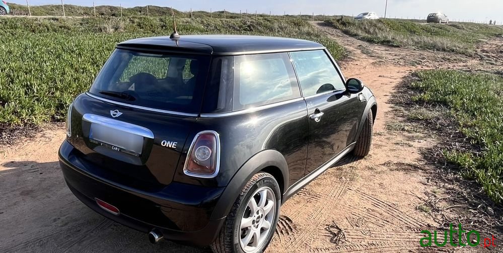2009' MINI One 1.4 photo #4