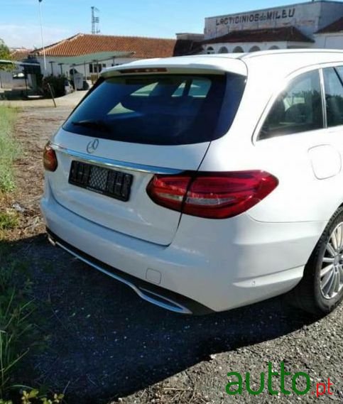 2015' Mercedes-Benz C-180 Bluetec photo #4