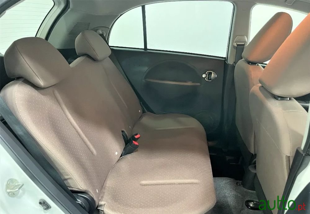 2020' Citroen C-Zero Seduction photo #6