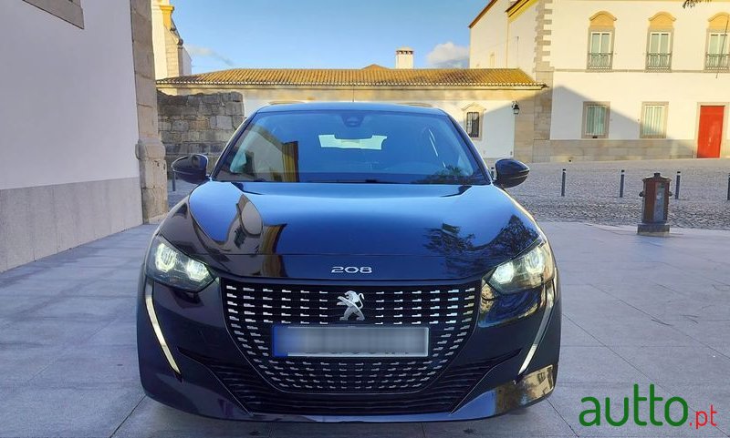 2020' Peugeot 208 1.2 Puretech Active photo #2