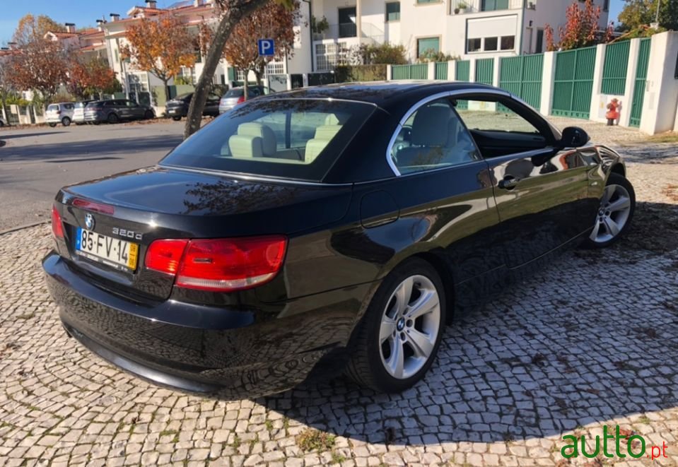 2008' BMW 320 photo #5