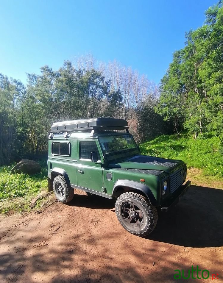 2002' Land Rover Defender photo #2