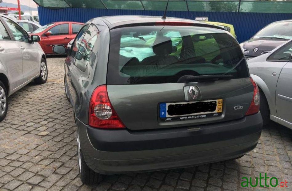 2003' Renault Clio photo #1