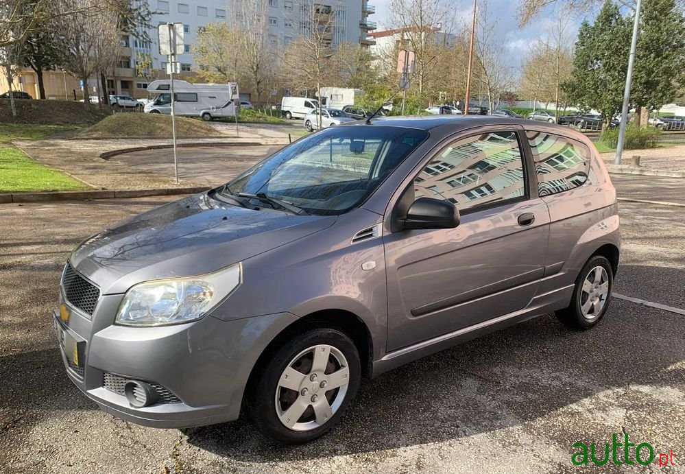 2010' Chevrolet Aveo 1.2 L photo #6