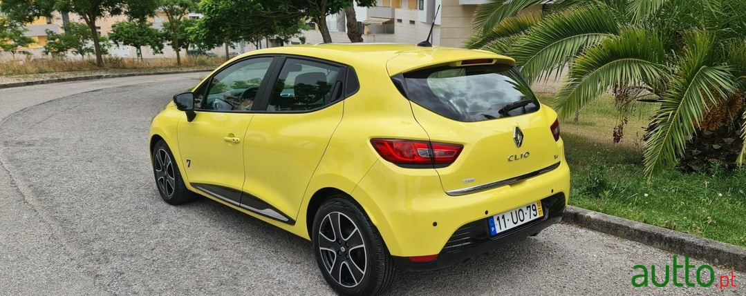 2013' Renault Clio photo #3