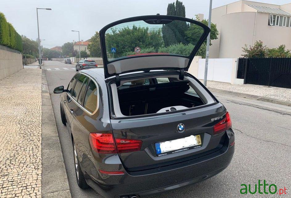 2015' BMW 520 photo #5