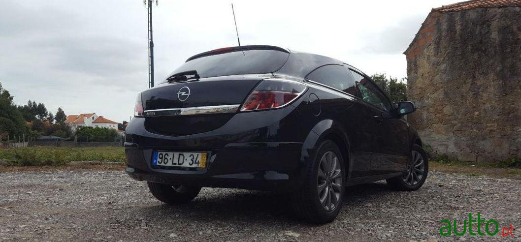 2010' Opel Astra GTc photo #1