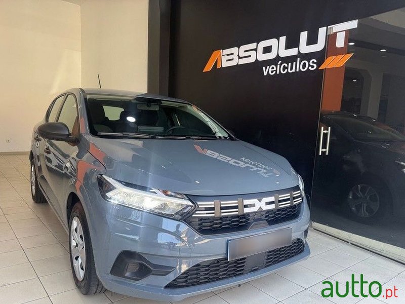 2023' Dacia Sandero photo #1